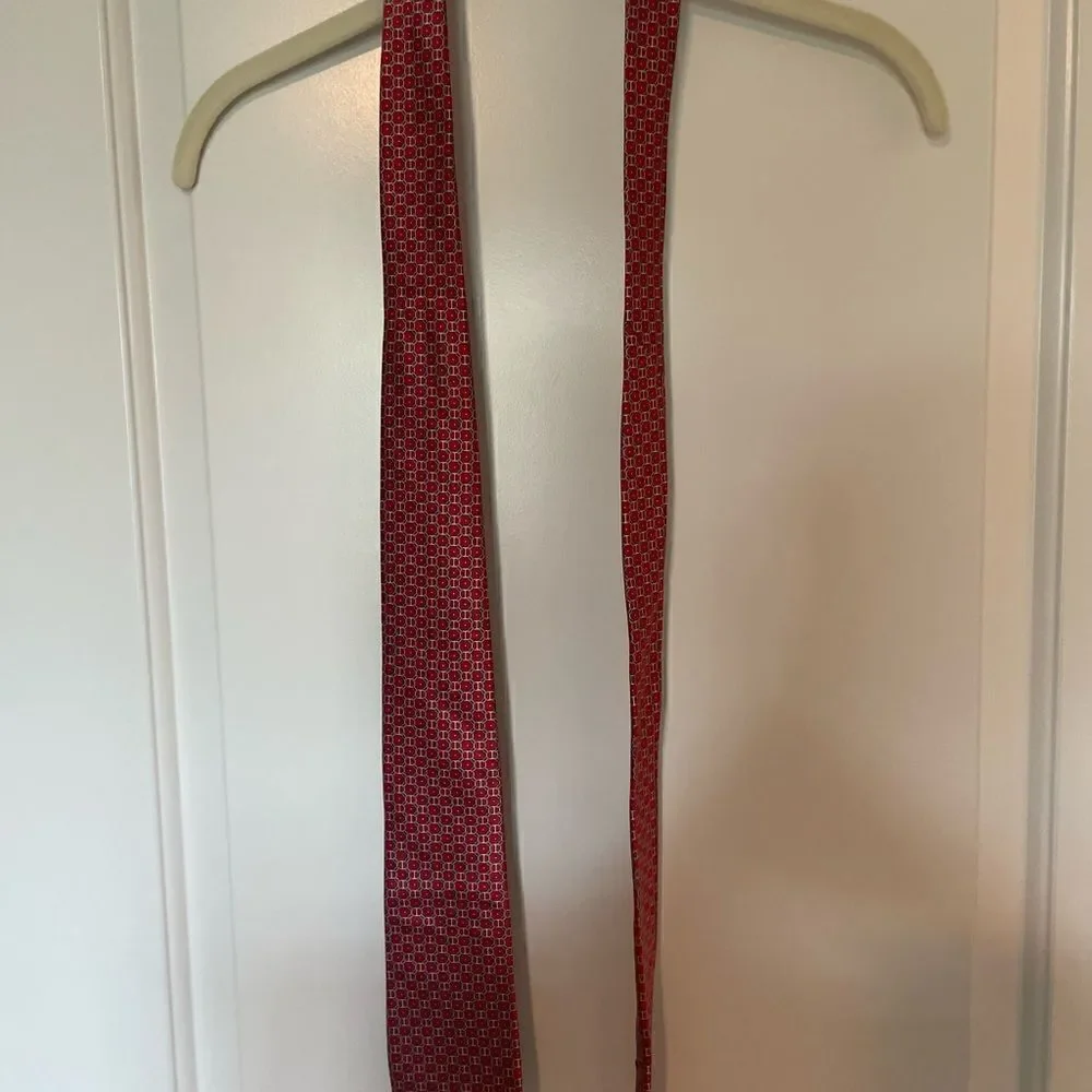 Bloomingdale’s Men’s Store Tie - red - excellent condition